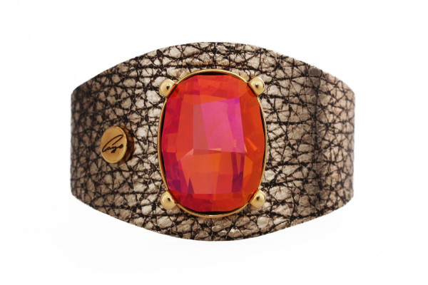 BSC1330 Cango&Rinaldi karkötő (01) 