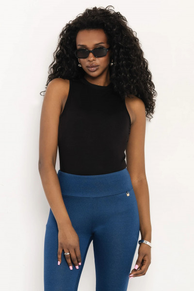 Amnesia felső (Harty) 261263