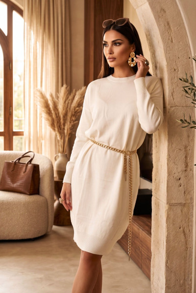 Italian Vibe női kötött ruha láncos övvel 2530154